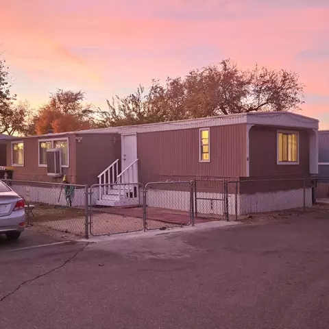 45415 28th St E #16, Lancaster, CA 93535 photo 2