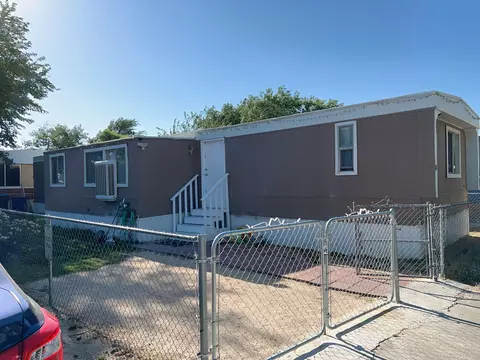 45415 28th St E #16, Lancaster, CA 93535