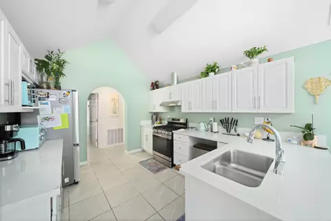 Kitchen - 8284 Prospect St, Mojave, CA 93501 photo 1 of 4
