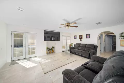 Living - 8284 Prospect St, Mojave, CA 93501 photo 1 of 1