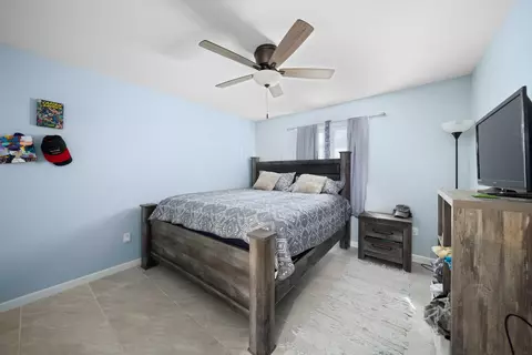 Bedroom - 8284 Prospect St, Mojave, CA 93501 photo 4 of 7