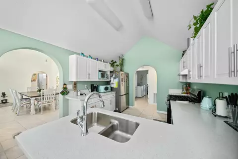 Kitchen - 8284 Prospect St, Mojave, CA 93501 photo 2 of 4