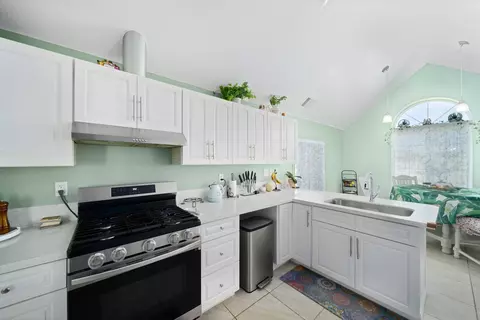 Kitchen - 8284 Prospect St, Mojave, CA 93501 photo 4 of 4