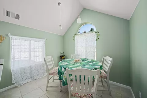 Dining - 8284 Prospect St, Mojave, CA 93501 photo 3 of 3