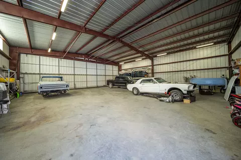 Exterior - 8284 Prospect St, Mojave, CA 93501 photo 7 of 9