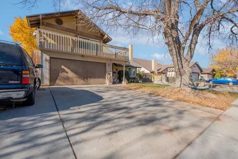 44449 Fenhold St, Lancaster, CA 93535 photo 3