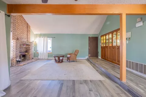 44449 Fenhold St, Lancaster, CA 93535 photo 10