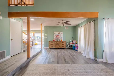 44449 Fenhold St, Lancaster, CA 93535 photo 9