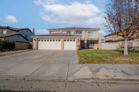 5609 Malaga Ct, Palmdale, CA 93552