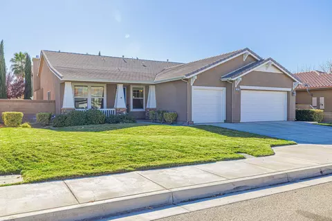 3622 Oldfield St W, Lancaster, CA 93536