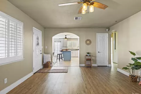 801 Beech St, Tehachapi, CA 93561 photo 9