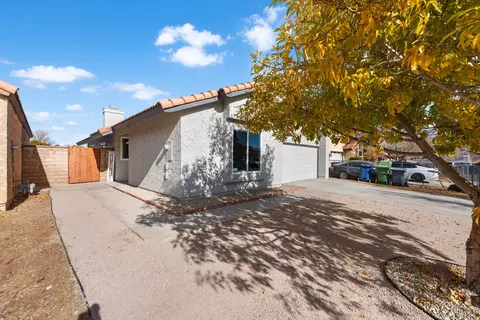 3635 E Ave R-11, Palmdale, CA 93550 photo 33
