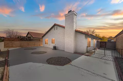 3635 E Ave R-11, Palmdale, CA 93550 photo 2
