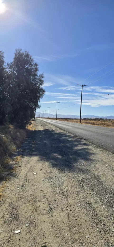 50 Th St E Vic H10, Lancaster, CA 93536 photo 2