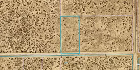 Ave Q E, Palmdale, CA 93591