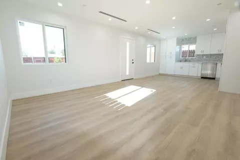13218 Mercer St, Pacoima, CA 91331