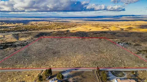 000 Cor Cima Mesa Pav 96 St E, Juniper Hills, CA 93543
