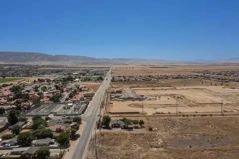 5357 Ave L W, Lancaster, CA 93536 photo 32