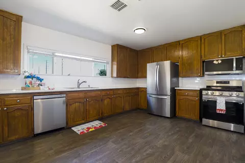 5357 Ave L W, Lancaster, CA 93536 photo 9