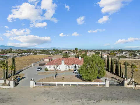 2025 Ave O 12 W, Palmdale, CA 93551