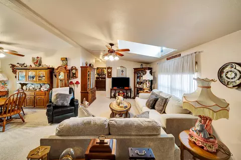 45465 25th St E #8, Lancaster, CA 93535 photo 11