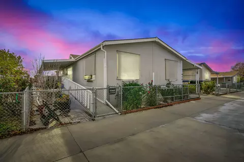 45465 25th St E #8, Lancaster, CA 93535