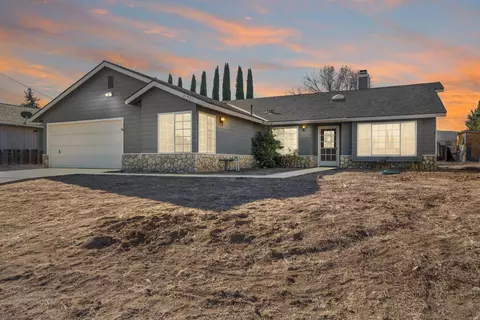21431 Santa Maria Dr, Tehachapi, CA 93561