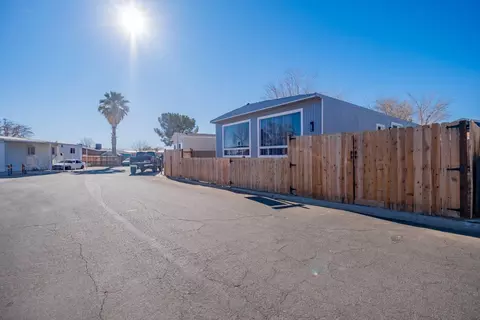 Undisclosed, Rosamond, CA 93560 photo 3
