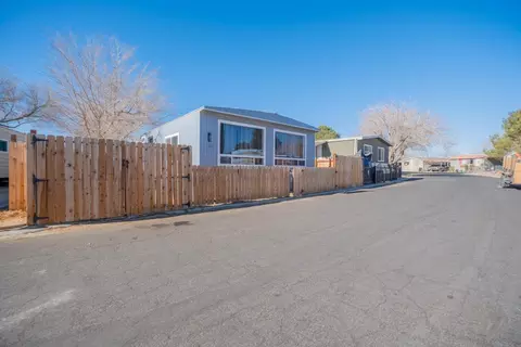 Undisclosed, Rosamond, CA 93560 photo 2