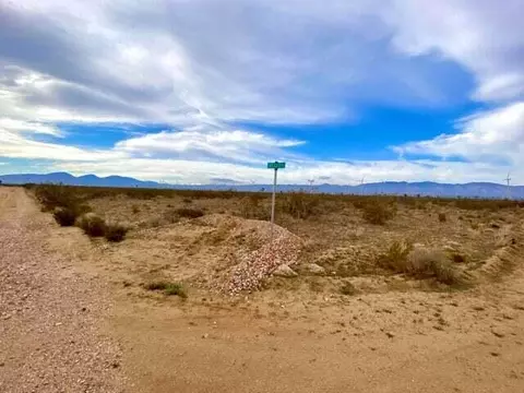 3501 Far E Ave, Mojave, CA 93501