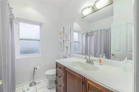 Bath - 41002 Flagstone St, Palmdale, CA 93551 photo 1 of 4