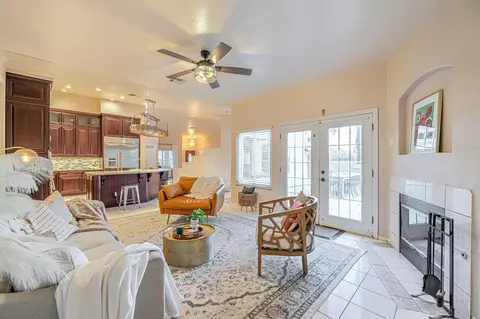 Living - 41002 Flagstone St, Palmdale, CA 93551 photo 2 of 3