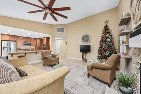 5811 Vahan Ct, Lancaster, CA 93536 photo 5