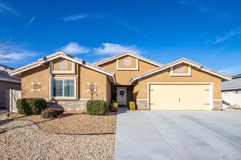 5811 Vahan Ct, Lancaster, CA 93536