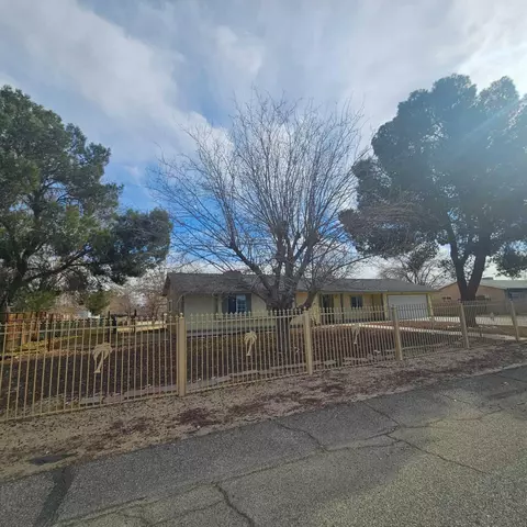 40622 176th St E, Lancaster, CA 93535 photo 2