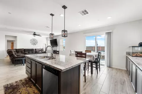 3034 Desert Cloud Ave, Rosamond, CA 93560 photo 25