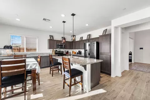 3034 Desert Cloud Ave, Rosamond, CA 93560 photo 21