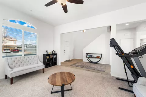 3034 Desert Cloud Ave, Rosamond, CA 93560 photo 14