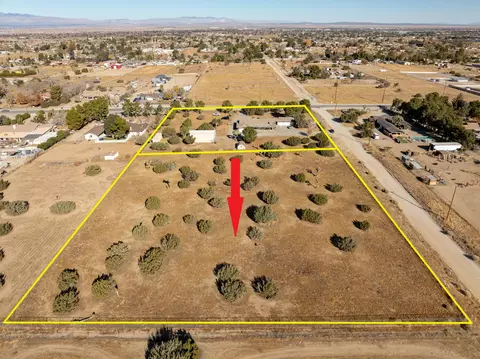 25 Th St West And N2, Palmdale, CA 93551