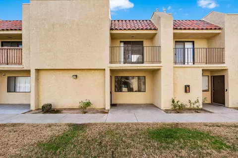 44200 Kingtree Ave UNIT 19, Lancaster, CA 93534