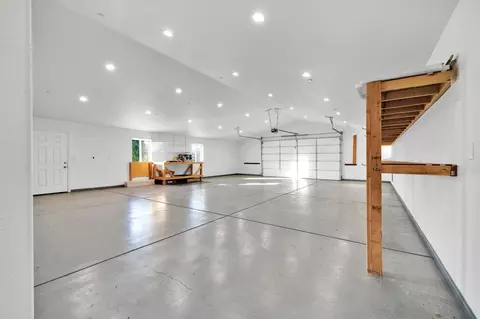 Other - 17981 Swaps Ct, Tehachapi, CA 93561 photo 7 of 8
