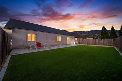 Exterior - 17981 Swaps Ct, Tehachapi, CA 93561 photo 3 of 6
