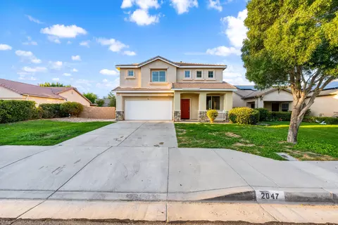2047 Ave H 8 W, Lancaster, CA 93536