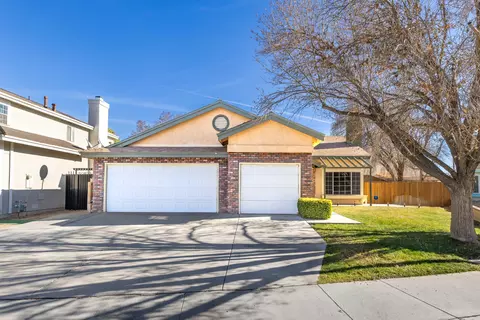 43618 Easy St, Lancaster, CA 93535 photo 2
