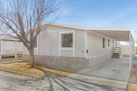 45111 25th St E St E #60, Lancaster, CA 93535