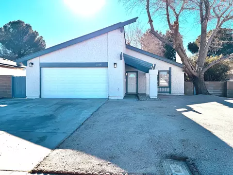 1108 Nugent St E, Lancaster, CA 93535