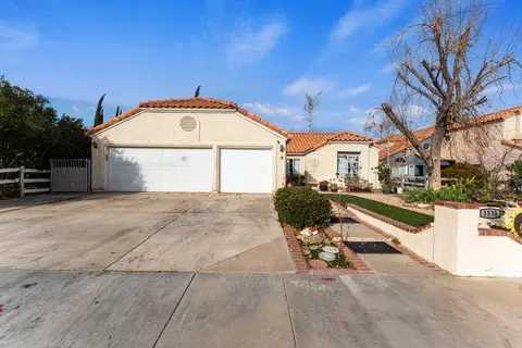 1533 Kings Rd, Palmdale, CA 93551