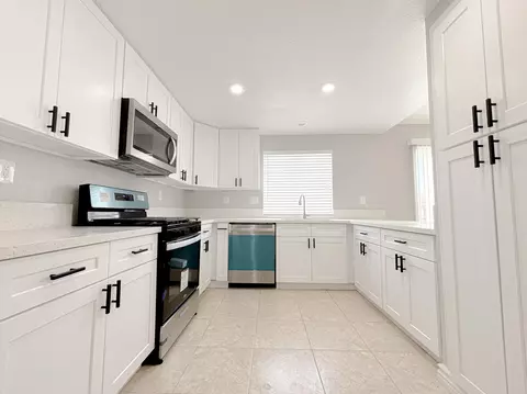 Kitchen - 36850 37th St E, Palmdale, CA 93550 photo 2 of 3