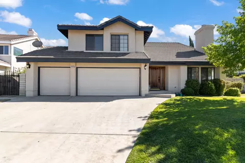 6556 Manzanita Dr, Palmdale, CA 93551