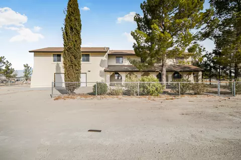 2887 Orange St, Rosamond, CA 93560